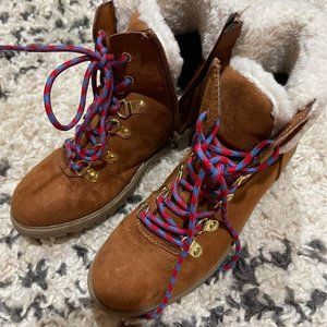Steve Madden girls size 4 hiking boots